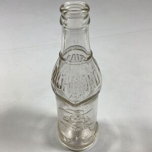 Coca Cola Quaker Man Bottle Clear Glass Richmond Indiana 1097 Embossed